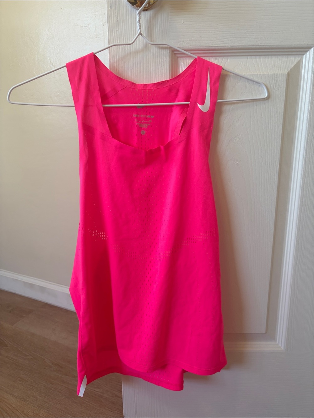 Nike Women’s Hot Pink Performance Tank Top
